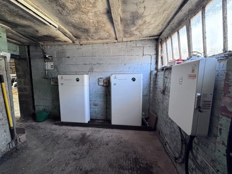 Off-Grid vs On-Grid Solar Panels